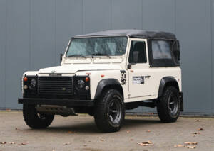 Bild 17/39 von Land Rover 90 (1989)