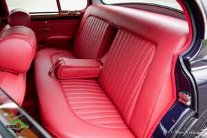 Image 9/42 of Jaguar Mk II 3.8 (1963)
