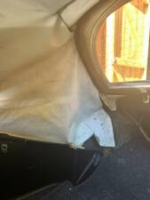 Image 18/86 of Volkswagen Karmann Ghia 1600 (1973)