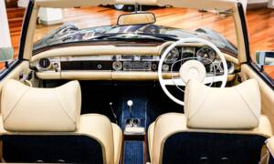 Image 4/31 de Mercedes-Benz 280 SL (1968)