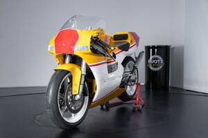 Bild 11/50 von Honda RS 250 RF (1992)