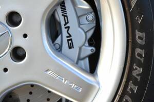 Imagen 50/100 de Mercedes-Benz E 55 AMG (2003)