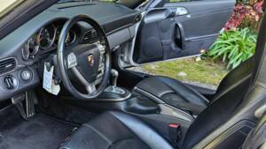 Image 5/37 de Porsche 911 Carrera (2004)