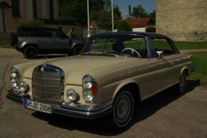 Afbeelding 2/73 van Mercedes-Benz 280 SE (1969)