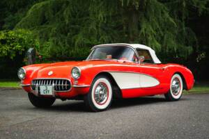 Image 7/34 of Chevrolet Corvette (1957)