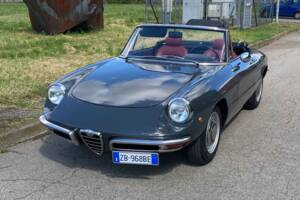 Image 1/9 de Alfa Romeo 1750 Spider (1970)