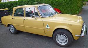 Image 4/13 de Alfa Romeo Giulia Nuova Super 1300 (1975)