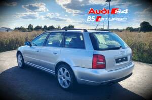 Image 23/50 of Audi S4 Avant (2001)