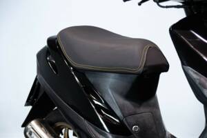 Image 24/50 of Honda DIO ZX (1993)