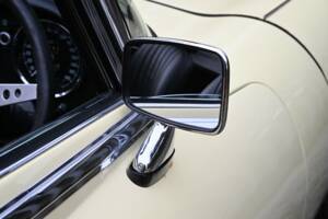 Bild 50/50 von Jaguar E-Type V12 (1973)