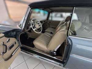 Bild 4/7 von Mercedes-Benz 300 SE (1966)