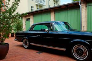 Imagen 185/199 de Mercedes-Benz 280 SE 3,5 (1971)