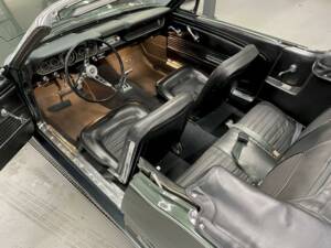 Image 19/36 of Ford Mustang GT (1966)