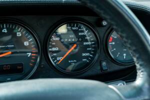 Image 18/31 of Porsche 911 Turbo (1995)