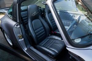 Bild 34/58 von Porsche 911 Carrera 3.2 (WTL) (1988)