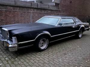 Obraz 6/8 pojazdu Lincoln Continental Mark IV (1975)