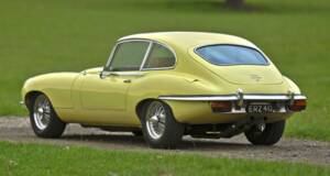 Image 9/50 de Jaguar E-Type (2+2) (1969)