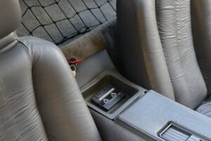 Image 48/49 of DeLorean DMC-12 (1981)