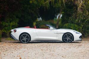 Bild 5/37 von Aston Martin Vanquish Zagato Volante (2017)