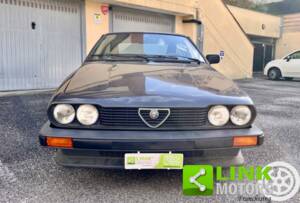 Bild 2/10 von Alfa Romeo GTV 2.0 (1981)