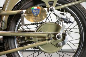 Image 28/50 of Moto Guzzi DUMMY (1963)