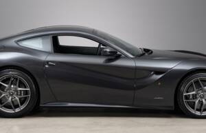 Imagen 8/40 de Ferrari F12berlinetta (2014)