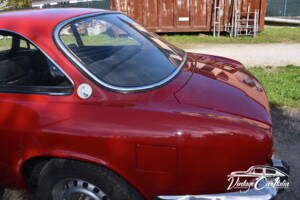 Image 7/42 de Alfa Romeo 2000 GTV (1971)