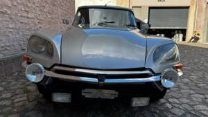 Image 7/67 de Citroën DS 23 Pallas IE (1973)