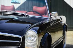 Image 13/23 de Mercedes-Benz 230 SL (1967)