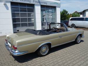 Image 8/32 of Mercedes-Benz 300 SE (1964)