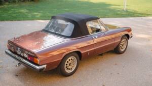 Image 30/34 of Alfa Romeo Spider Veloce 2000 (1980)