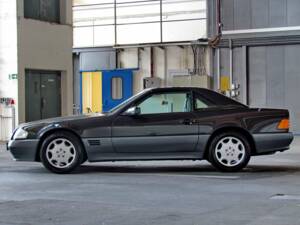 Image 29/39 de Mercedes-Benz 280 SL (1900)