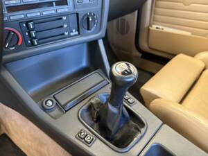 Image 15/17 of BMW M3 (1988)