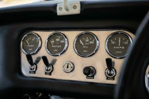 Afbeelding 18/37 van Daimler SP 250 (1963)