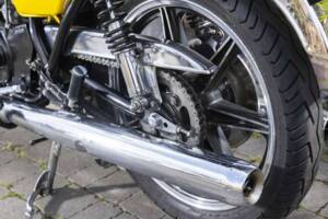 Immagine 14/33 di Yamaha RD 400 (1977)
