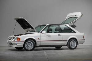 Immagine 8/22 di Ford Escort XR3i (1990)