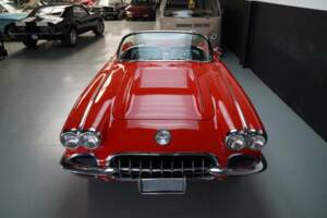 Image 29/50 of Chevrolet Corvette (1958)