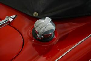 Image 34/50 of Austin-Healey 3000 Mk II (BJ7) (1964)