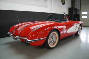 Image 36/50 of Chevrolet Corvette (1958)
