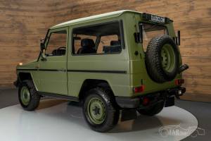 Image 17/18 of Mercedes-Benz 300 GD (SWB) (1984)