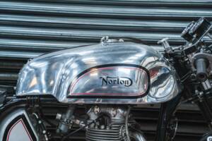 Immagine 12/38 di Norton Dominator Slimline TT (1961)