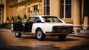 Image 7/33 of Peugeot 504 Coupé (1979)