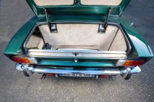 Image 18/20 of Aston Martin V8 (1981)