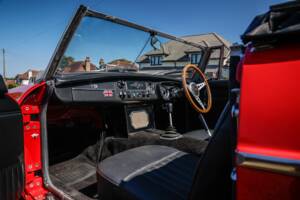 Image 28/41 de MG MGB (1972)