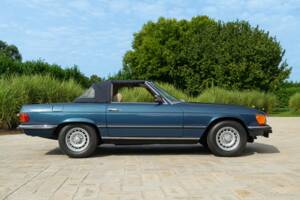 Image 7/50 de Mercedes-Benz 450 SL (1977)