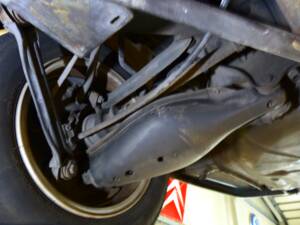 Image 46/83 de Mercedes-Benz E 220 (1996)