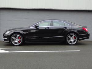 Image 5/97 of Mercedes-Benz CLS 63 AMG S 4MATIC (2013)