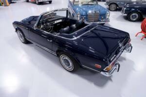 Imagen 8/36 de Mercedes-Benz 280 SL (1971)