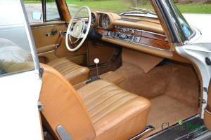 Bild 25/50 von Mercedes-Benz 280 SE (1973)