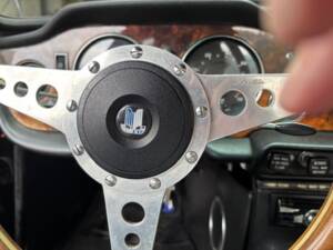 Image 11/13 of Triumph TR 6 PI (1974)